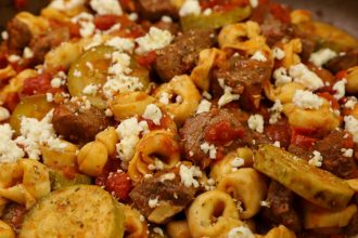 Τορτελίνια με μοσχάρι και κολοκύθια