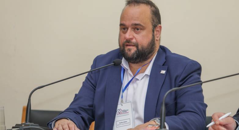 Βασίλης Αϊβαλής: Μάχη κατά της ρύπανσης