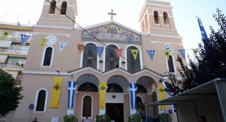 Πάτρα: Πανηγυρίζει σήμερα ο ναός της Αγίας Τριάδας - Λιτανεία το απόγευμα