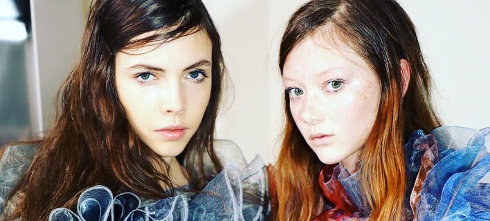 H τάση στο χρώμα των μαλλιών που ξεπήδησε από το σόου της Μαίρης Κατράντζου