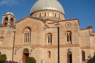 Αγρυπνία στον Ιερό Μητροπολιτικό Ναό Αιγίου για τη σωτηρία της πατρίδος