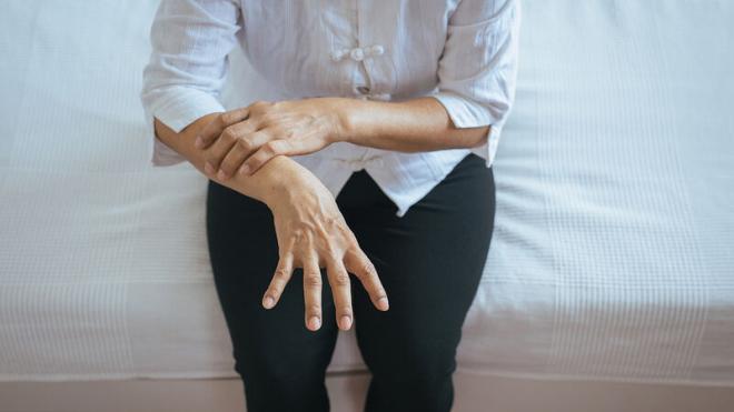 'Ερευνα ενισχύει τη θεωρία πως η νόσος του Πάρκινσον ξεκινά από το έντερο