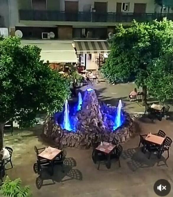 Πάτρα: Δεύτερο συντριβάνι της Τριών Ναυάρχων ...φωτίστηκε