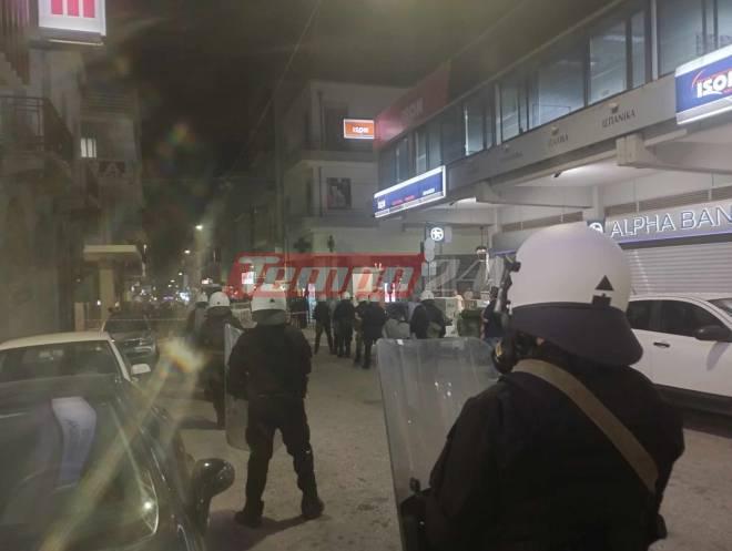 Πάτρα: Πορεία αντιεξουσιαστών για την 16χρονη τραυματία στο Ν. Ηράκλειο - Σε επιφυλακή αστυνομικές δυνάμεις (ΒΙΝΤΕΟ - ΦΩΤΟ)