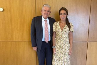 Νίκος Σταθακόπουλος: Συνάντηση στην Αθήνα με τη Δόμνα Μιχαηλίδου