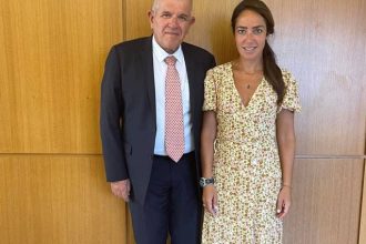 Τα συγχαρητήρια του Νίκου Σταθακόπουλου στην Δόμνα Μιχαηλίδου