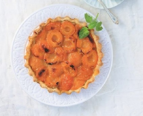 Τάρτα με αμύγδαλα και βερίκοκα