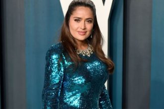 Τι δεν κάνει ποτέ η Salma Hayek στη beauty morning routine της