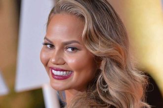 Γιατί ασπρίζουν τα μαλλιά μας;