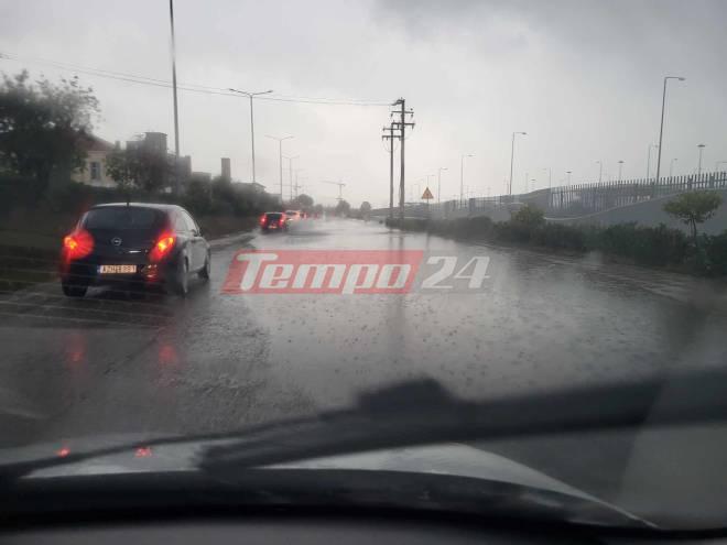 Ισχυρή καταιγίδα και χαλάζι στην Πάτρα - "Ποτάμι" η Ακτή Δυμαίων, έπεσαν δέντρα (ΦΩΤΟ-ΒΙΝΤΕΟ)