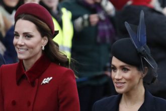 Τα αρώματα που επιλέγουν οι γαλαζοαίματες για να μυρίζουν υπέροχα