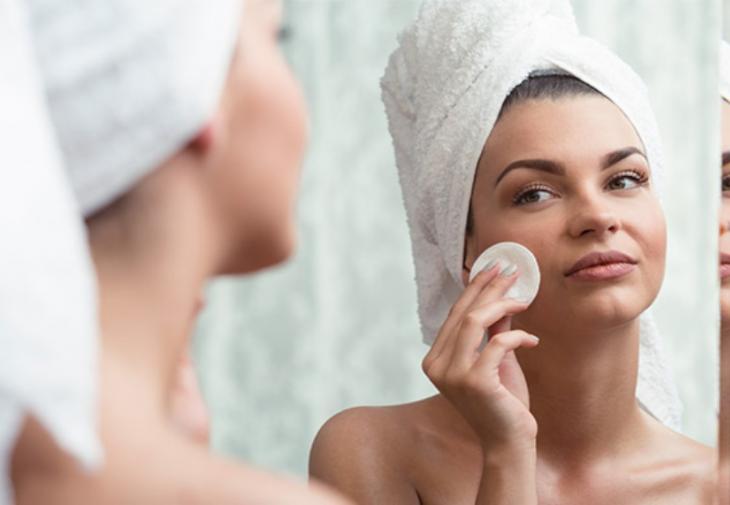 4 λόγοι που πρέπει να χρησιμοποιείς toner στην περιποίηση του προσώπου