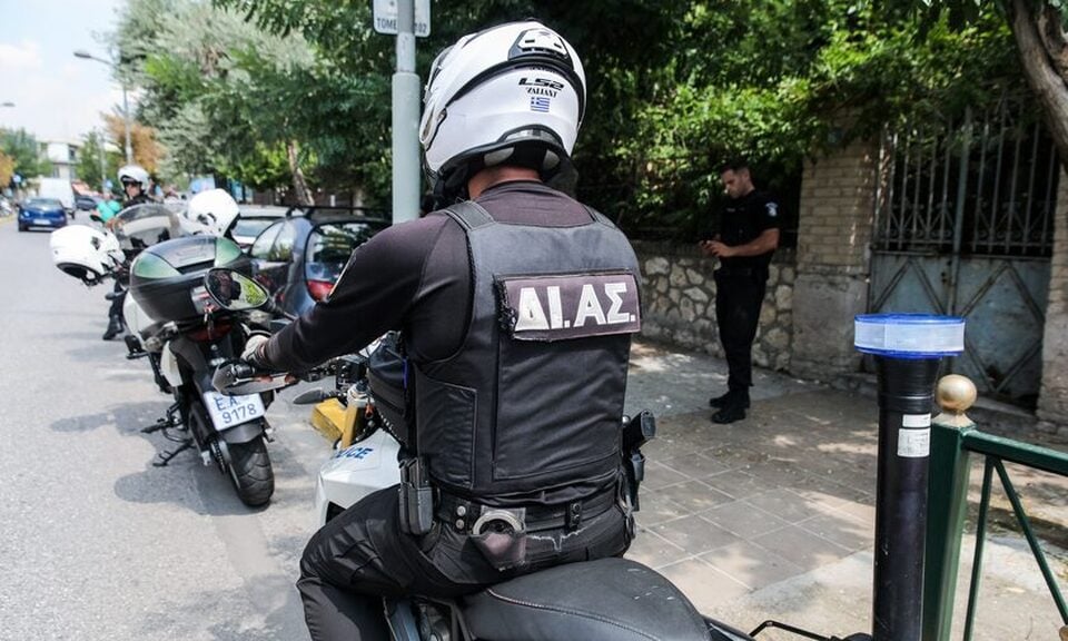 Πάτρα: Σοβαρό επεισόδιο με μαχαίρι στο Βλατερό