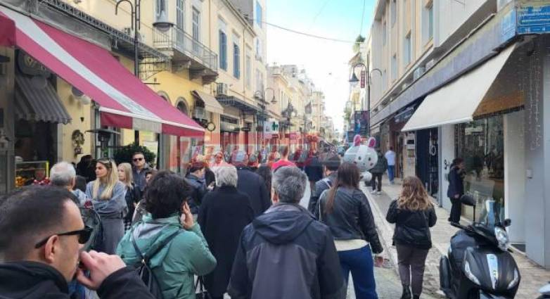 Πάτρα: Δείτε το εορταστικό ωράριο των εμπορικών καταστημάτων για σήμερα και τις επόμενες ημέρες