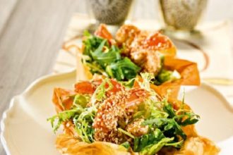 Γαρίδες με τζίντζερ και σουσάμι