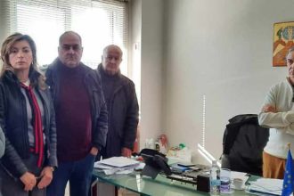 Η Βίβιαν Σαμούρη στην κινητοποίηση των συμβασιούχων εργαζομένων υγείας στην 6η ΥΠΕ
