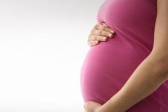 Πώς θα δεθείτε με το αγέννητο μωρό σας