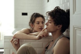 Aντρική εξομολόγηση: 7 άκρως εκνευριστικές γυναικείες συμπεριφορές που τον διώχνουν μακριά