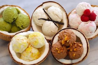 Πώς να φτιάξετε παγωτό στο σπίτι με 3 μόνο υλικά