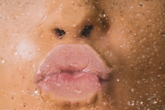 4 super τρόποι για να αποκτήσεις μεγάλα χείλη μέσα σε λίγα λεπτά