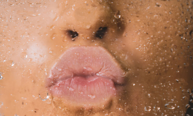 4 super τρόποι για να αποκτήσεις μεγάλα χείλη μέσα σε λίγα λεπτά