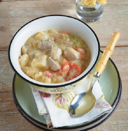 Χοιρινό με σελινόριζα αβγολέμονο