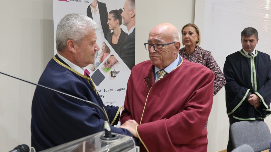 Τελετή αναγόρευσης του Καπετάν Παναγιώτη Τσάκου σε Επίτιμο Διδάκτορα του Ελληνικού Ανοικτού Πανεπιστημίου