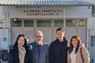 Κλιμάκιο του ΠΑΣΟΚ με τον Μαρίνο Σκανδάμη στον Κορυδαλλό