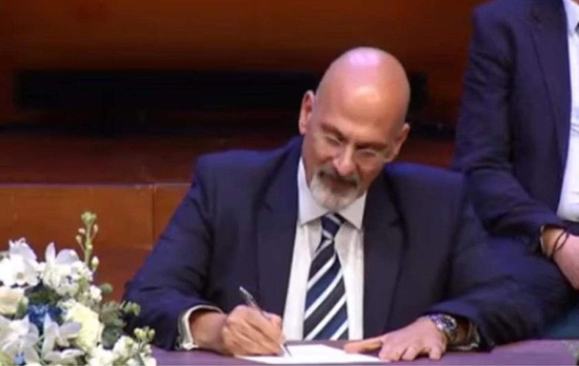 "Βροχή" οι ευχές για τον Χαράλαμπο Μπονάνο