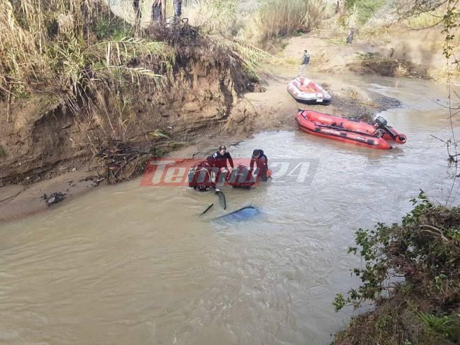 Ηλεία: Αγωνιώδεις οι έρευνες για τον οδηγό που παρασύρθηκε από χείμαρρο - Πού βρέθηκε η σορός της 38χρονης αρραβωνιαστικιάς του (ΦΩΤΟ - ΒΙΝΤΕΟ)