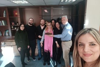 Η τούρτα έκπληξη για τον Φωκίωνα Ζαΐμη