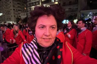 Η Αθηνά Τραχήλη ανέλαβε δράση στο Καρναβάλι