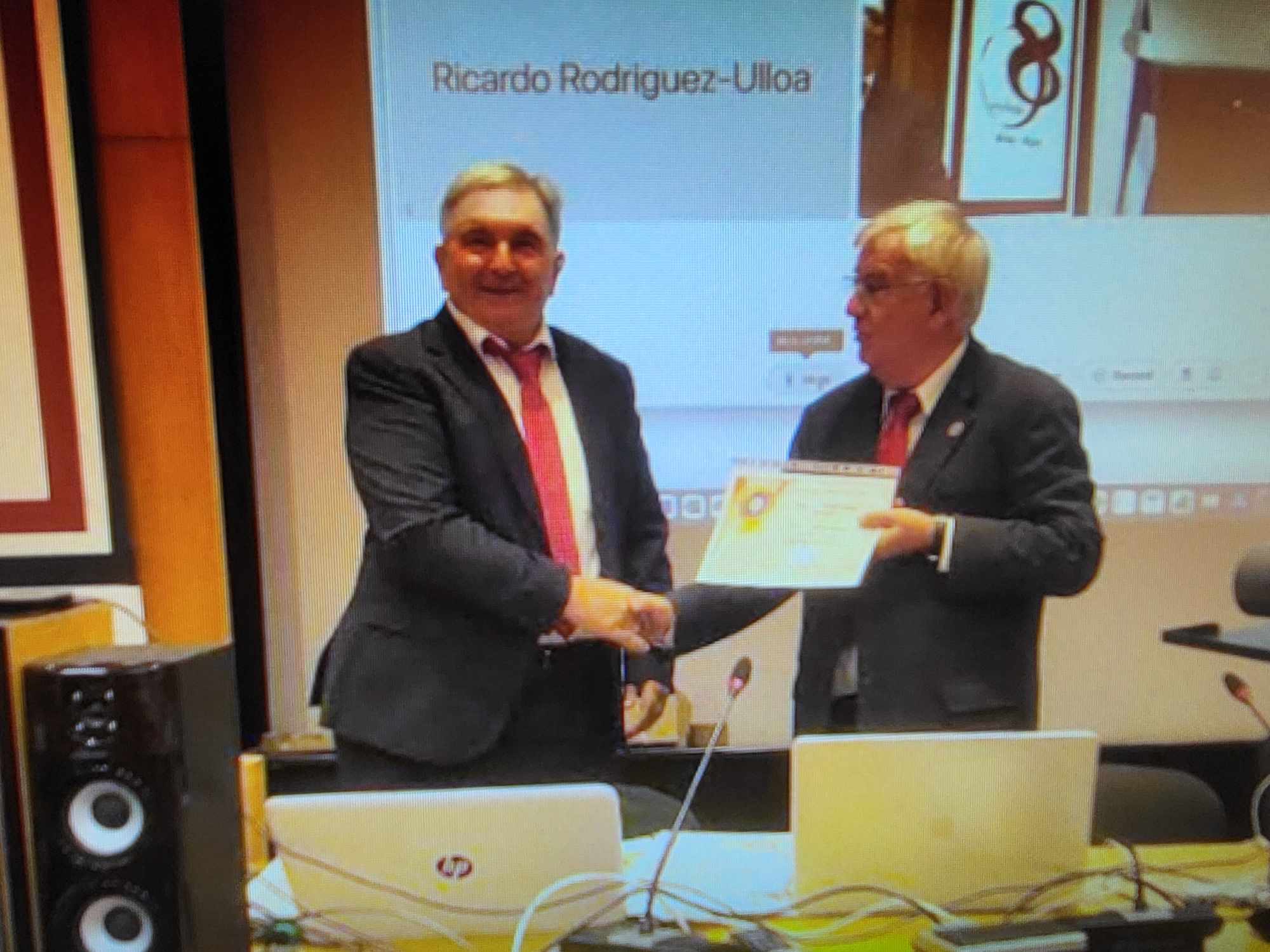 Τιμητική διάκριση για τον καθηγητή του Πανεπιστημίου Πατρών Πέτρο Γρουμπό