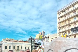 Με τους καρναβαλιστές η Σία Αναγνωστοπούλου