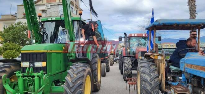 Αγροτικές κινητοποιήσεις: Πορεία και καταλήψεις κτιρίων στο Μεσολόγγι (ΦΩΤΟ & ΒΙΝΤΕΟ)