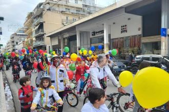 Ο καιρός σύμμαχος της Καρναβαλικής Πάτρας! Η ποδηλατάδα πραγματοποιήθηκε με τα πιο γλυκά χαμόγελα και χρώματα - ΦΩΤΟ, ΒΙΝΤΕΟ