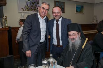 Θέμης Μπάκας: Στην πίτα με Μητροπολίτη και Δήμαρχο