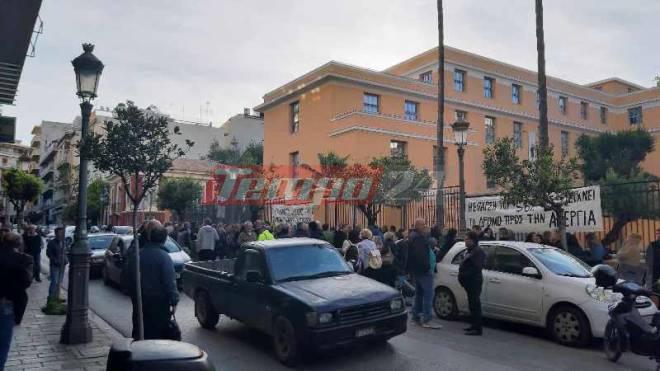 Συμβασιούχοι Κοινωφελούς Δήμου Πατρέων: "Συνεχίζουμε ανυποχώρητοι αναμένοντας την έμπρακτη στήριξη της Δημοτικής Αρχής στο Λασίθι"