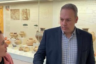 O υποψήφιος ευρωβουλευτής της "ΝΙΚΗΣ", Φ. Ηλιόπουλος στην Αρχαία Ολυμπία