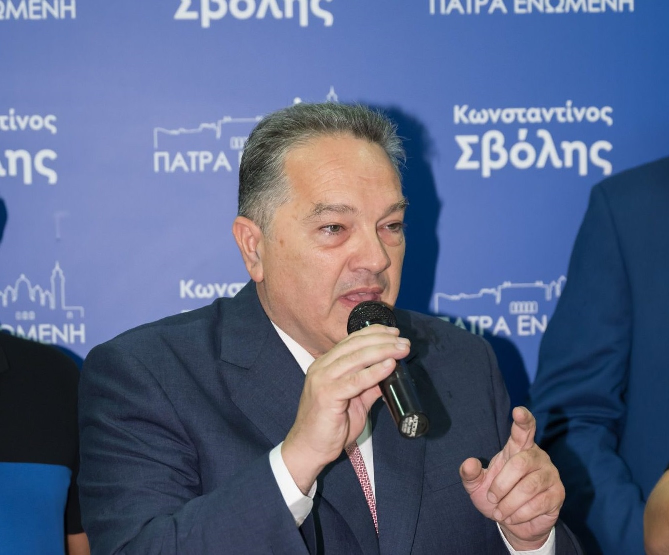 Πολλές εγκάρδιες ευχές δέχθηκε ο Κώστας Σβόλης για τα γενέθλια του