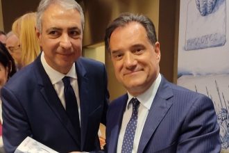Στην παρουσίαση του βιβλίου του Υπουργού