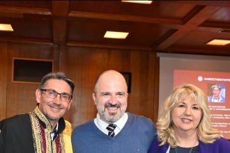 Η Αννα Μαστοράκου με τον "γιό του ανέμου"