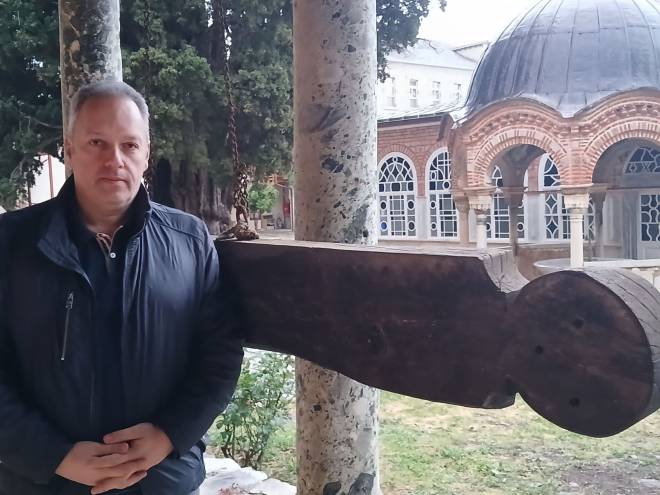 Στο Άγιο Όρος ο υποψήφιος ευρωβουλευτής της "ΝΙΚΗΣ" Φώτης Ηλιόπουλος