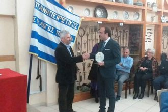 Οι Ηπειρώτες τίμησαν τον διεθνώς διακεκριμένο γλύπτη Θεόδωρο Παπαγιάννη