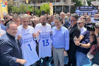 Ο Μητσοτάκης κέρδισε Φαρμάκη και Παπαναστασίου σε βολές μπάσκετ! (ΒΙΝΤΕΟ)