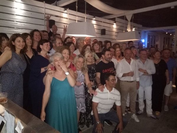 Συνάντηση μετά από 30 χρόνια για τους συμμαθητές του 6ου Λυκείου Πάτρας ΦΩΤΟ