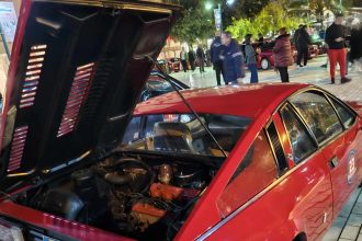 Πάτρα: Εντυπωσιακή έκθεση αυτοκινήτων Lancia στην πλ. Τριών Συμμάχων - ΦΩΤΟ