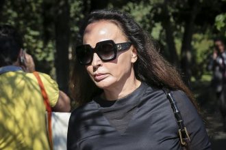 Στο νοσοκομείο η Βίκυ Σταμάτη!