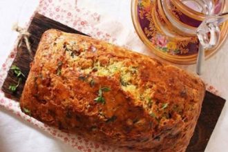 Γευστική συνταγή για τυρόπιτα κέικ