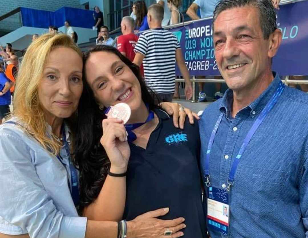 Υπερήφανοι γονείς για την πατρινή πρωταθλήτρια Ντένια Κουρέτα